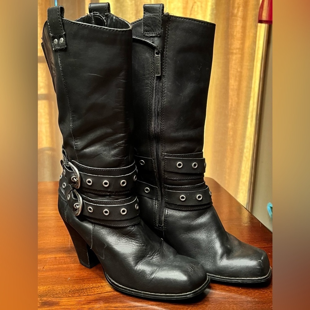 Harley Davidson Belted Black Leather Square Toe Heeled Biker Boots Size 6M - Picture 1 of 9